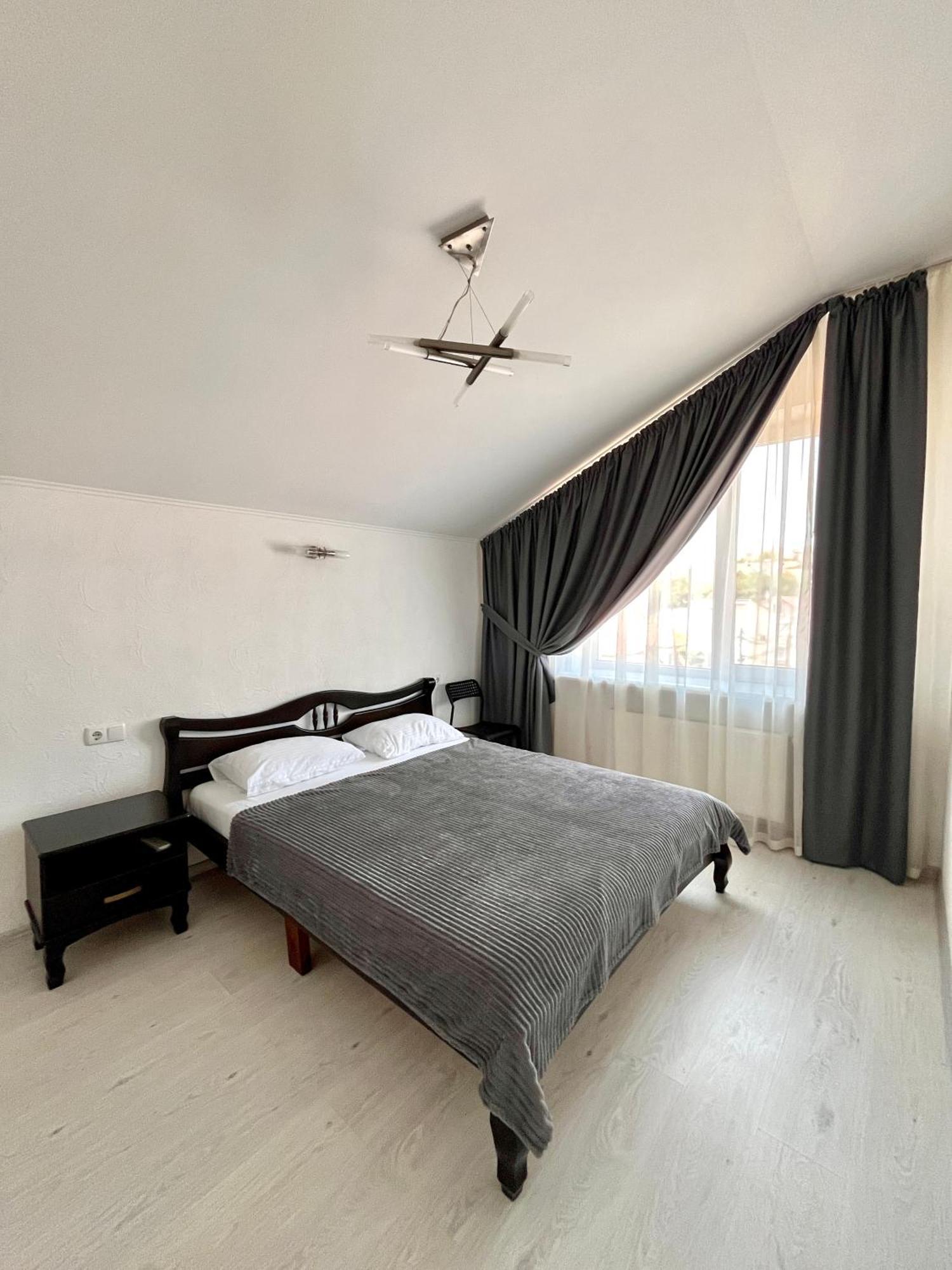 Done Kandybone Apartments Burlach'ya Balka Екстериор снимка